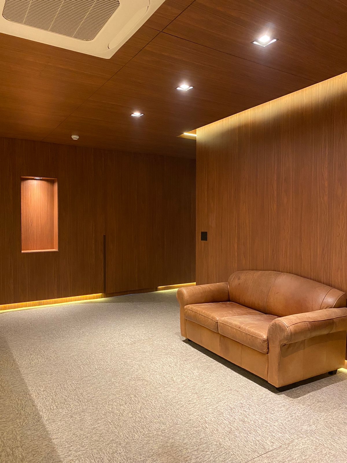 WhatsApp Image 2022-03-17 at 13.37.00 (1).jpeg